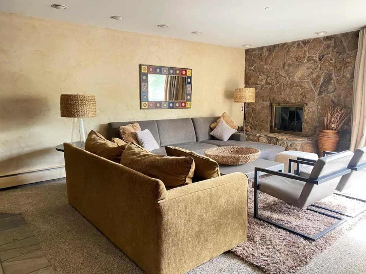 Best Location In The Heart Of Lions Head, Ski Lockers, Jacuzzi And Pool Вейл Экстерьер фото